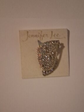 Elegant Vintage Jennifer Lee Rhinestone Horse Broach